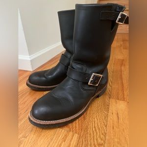 Red Wing Shoes - Men's Short Engineer Boots. Like New!